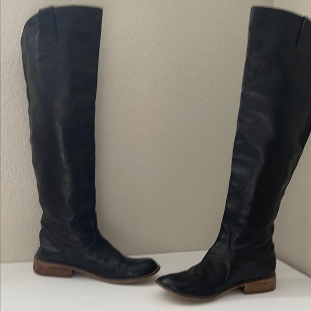 Leather Black Flat Boots